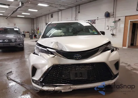 2023 Toyota Sienna 25Th Anniversary Edition из США, поврежденный, VIN 5TDCSKFC3PS074735